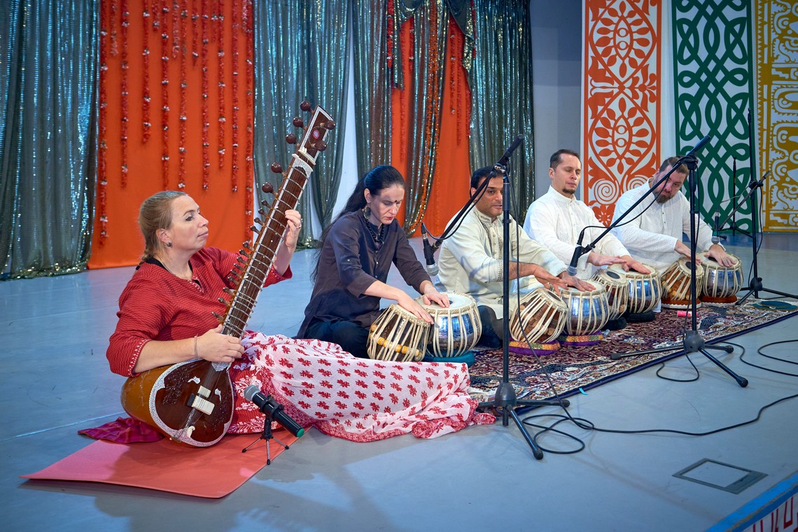 Концерты и шоу в ЭТНОМИРе