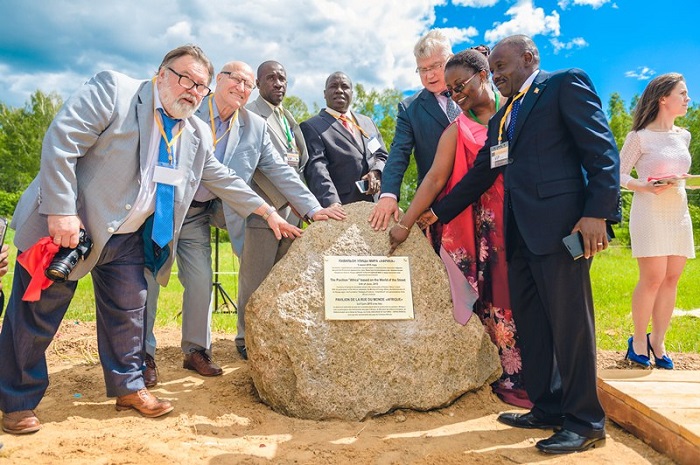 Бизнесмены России и африканского континента приняли участие в торжественной церемонии закладки первого камня в строительство павильона «Африка»