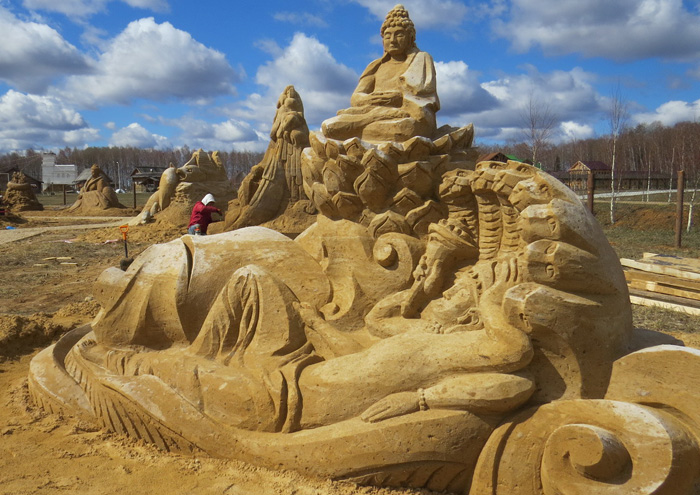 В ЭТНОМИРе откроется выставка песчаных скульптур