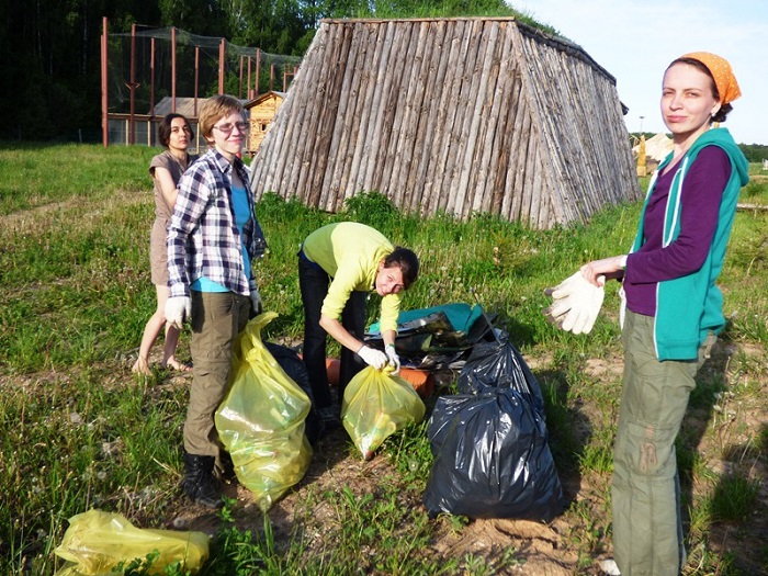 Волонтеры эколого-просветительской площадки «Центр экономии ресурсов»