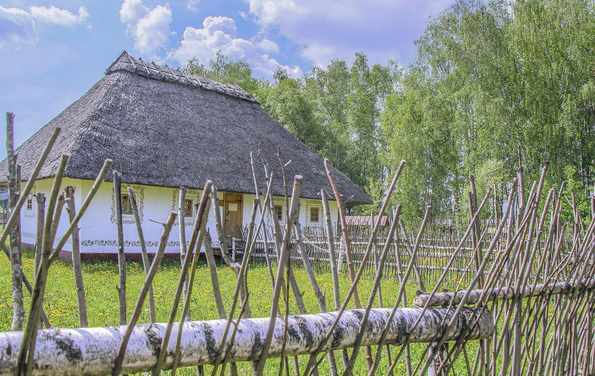Экспозиция украинского дома «Таврия» - ЭТНОМИР